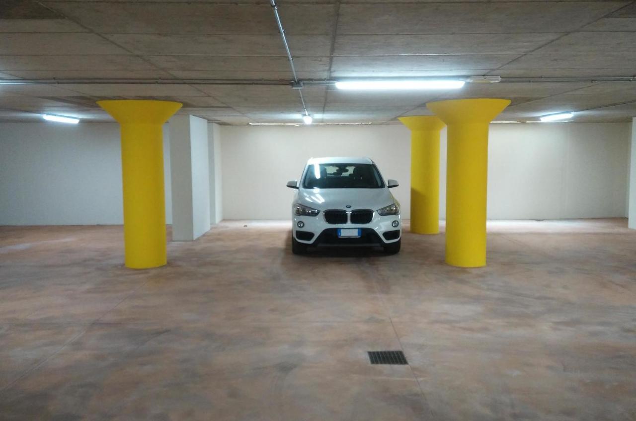 卢卡Charme Con Parcheggio公寓 外观 照片